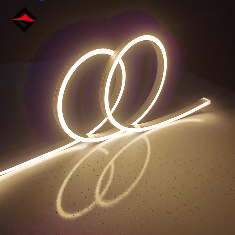 Care este diferența dintre materialele Slicone din lumina neonului?