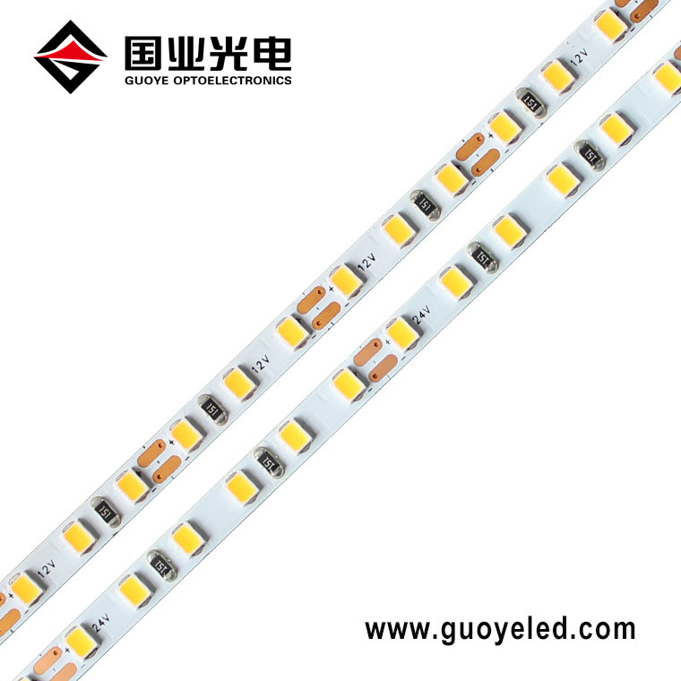 Bandă LED SMD 2835